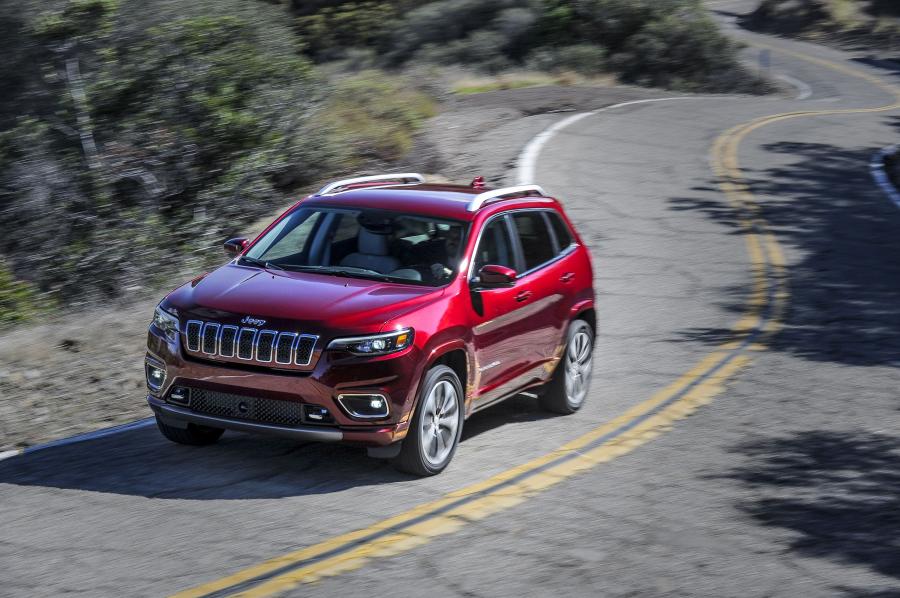  Jeep Cherokee Overland (KL) 2018 года  (NA) (фото 33 из 33)